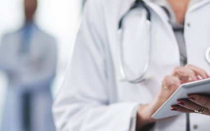 4 Strategies to improve patient care using electronic health records