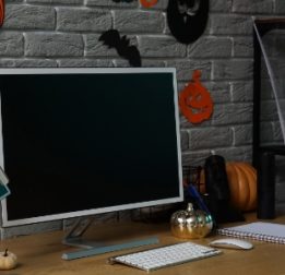 Boost your productivity: Finding the perfect monitor for your home office