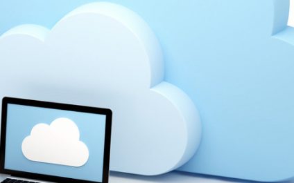 How do hybrid clouds make SMBs more flexible?