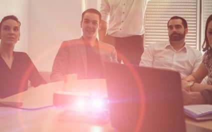 How to choose the right business projector