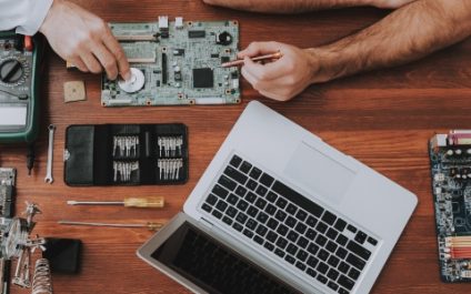 What to prioritize when choosing computer hardware for your business