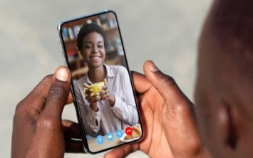 Zoom Phone or traditional VoIP? A straightforward guide for small-business owners