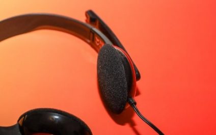 Why more businesses are switching to softphones