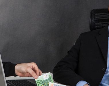 How scammers launch phishing attacks via VoIP
