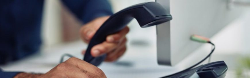 FXS vs. FXO ports: What they are and why the difference matters for VoIP