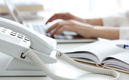 Choosing between cloud and on-site VoIP hosting: A guide for businesses