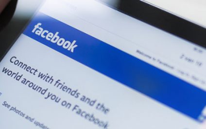 Facebook releases enterprise messaging app