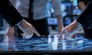 Integrating UCaaS and CCaaS: A smarter approach to business communication
