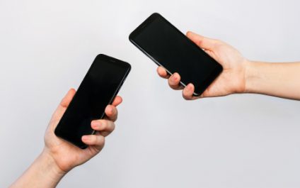 NameDrop on iPhone: The faster way to share your contact card