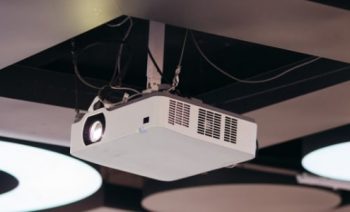 How to choose the right projector for your office