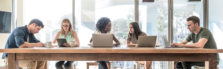 What are the traits of an effective team?