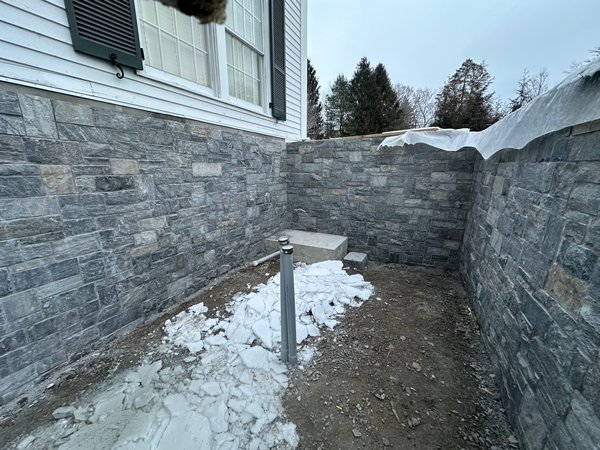 Black-Ash-Square-and-Rectangle--Strip-and-Ashlar_full (1)