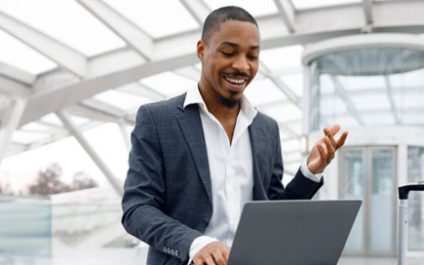 Why UC Adoption Should Be a 2024 Priority for Small Businesses