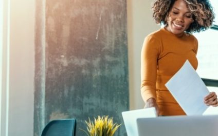 How to create a hybrid work policy for SMBs