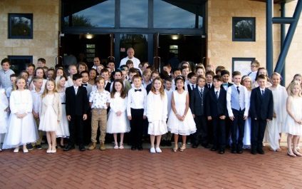 Year 4 students celebrates first Eucharist