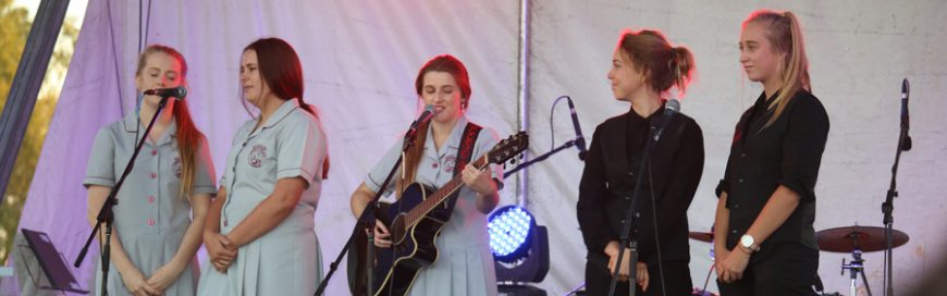 Music students entertain at Relay for Life