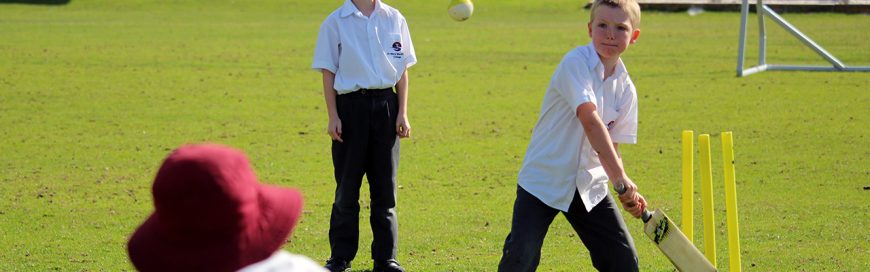 Perth Scorchers give kids a go at cricket