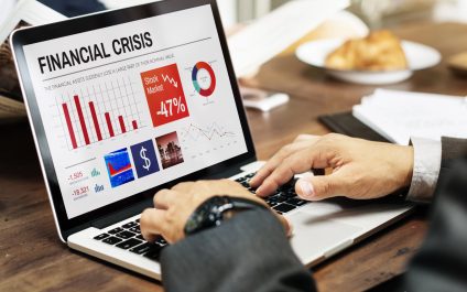 The Crisis Communication Playbook: How to Talk to Customers, Employees & Vendors When Everything Breaks