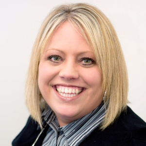 Julie Lang
