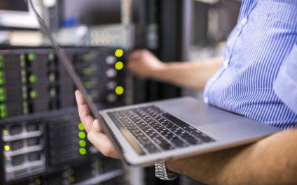 What to Look for When Outsourcing IT Help Desk Services