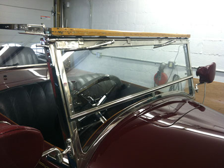 The front windscreen on the MML 1:8 scale replica