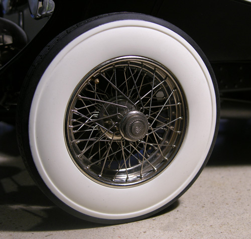 Rolls-Royce Replacement Tires in whitewall