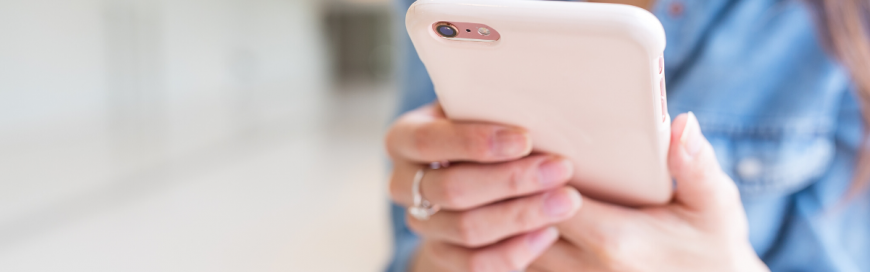 Our top 10 safety tips for mobile devices