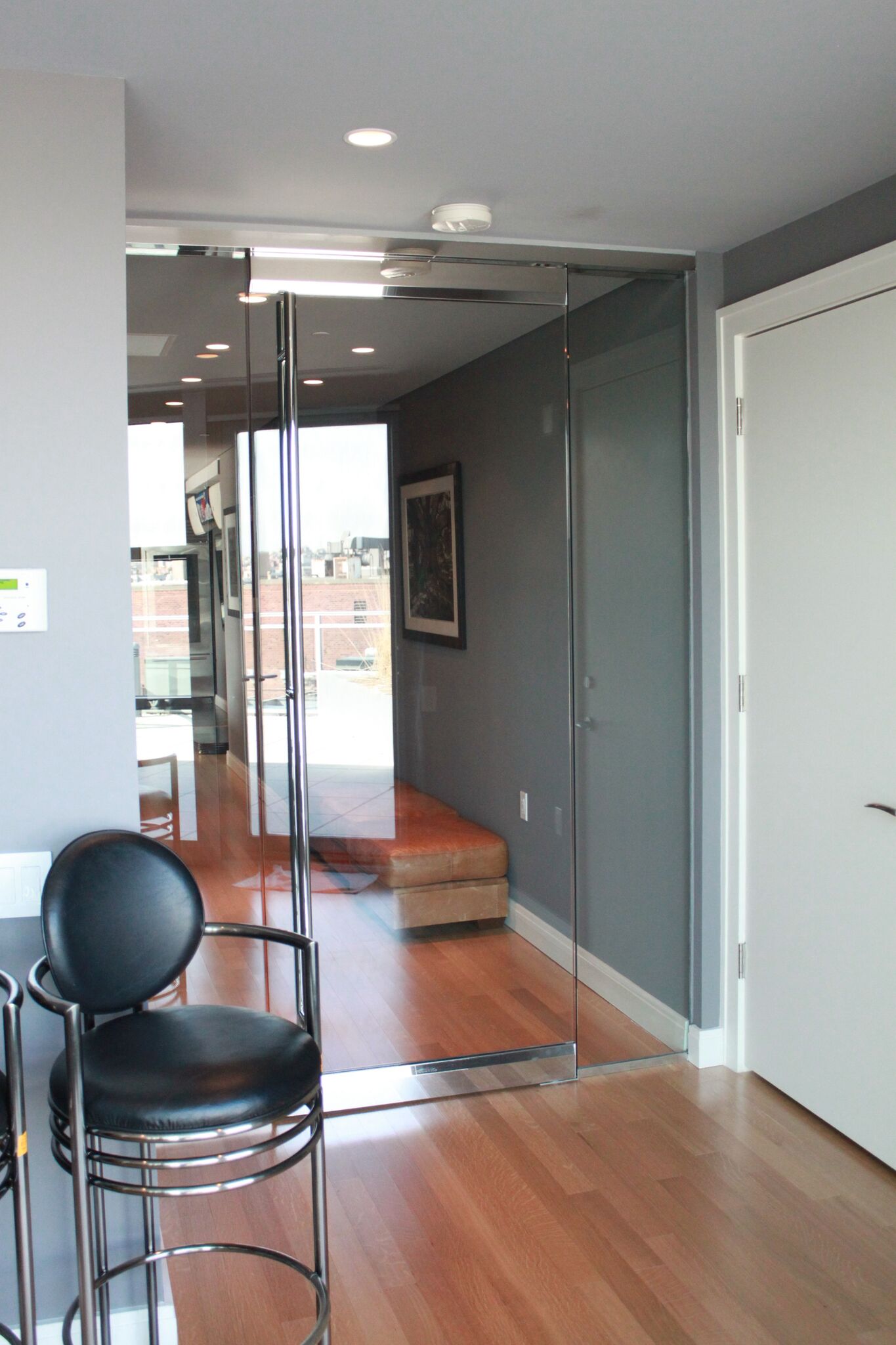 Frameless Entry Doors - Site Const 4-min