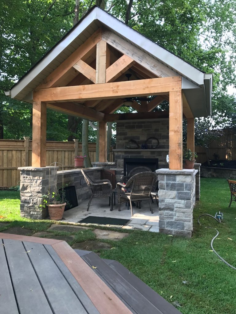Custom Decks Waterloo, Kitchener, Guelph JWS Woodworking & Design Inc