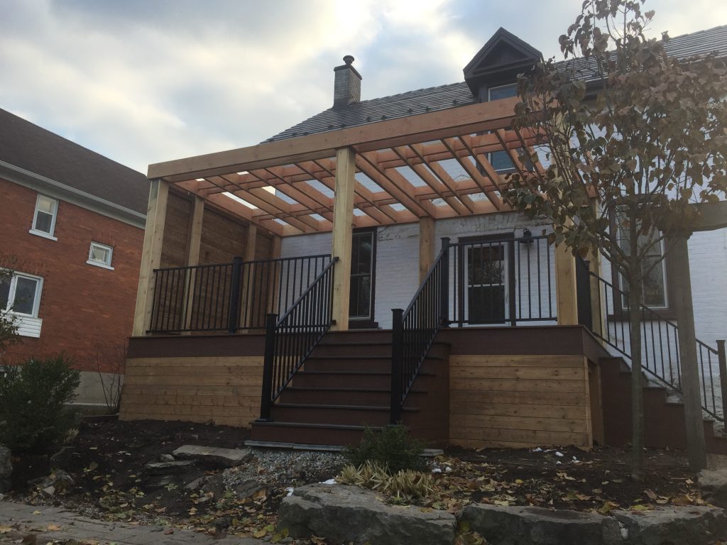 Custom Decks Waterloo, Kitchener, Guelph JWS Woodworking & Design Inc
