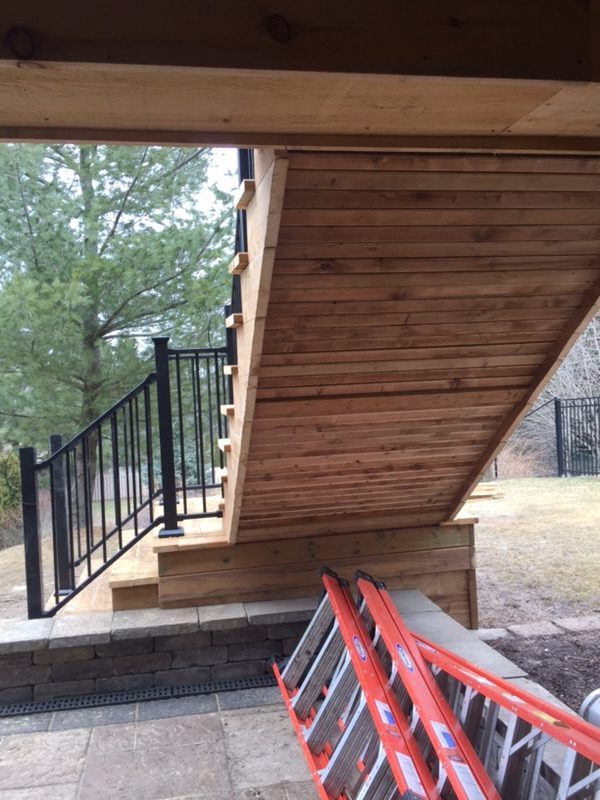 Custom Decks Waterloo, Kitchener, Guelph JWS Woodworking & Design Inc