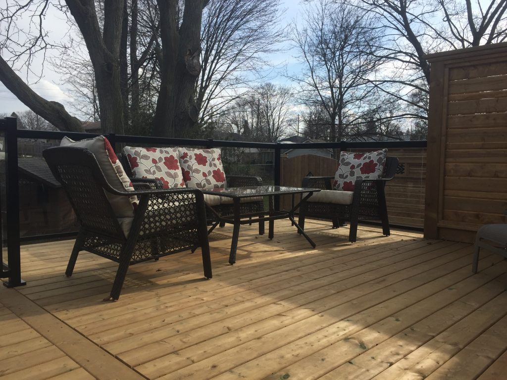 Custom Decks Waterloo, Kitchener, Guelph JWS Woodworking & Design Inc