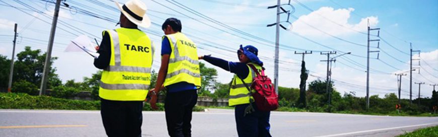 Leading traffic expert at AIT advises on road safety measures in Thailand