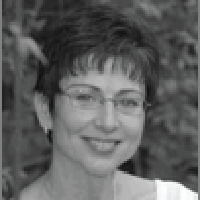 Maryellen De Vine