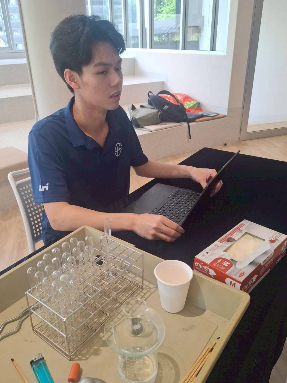 LINE_ALBUM_visit satit_251211_100