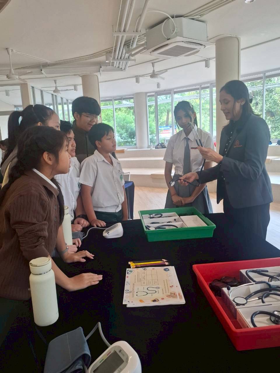 LINE_ALBUM_visit satit_251211_109