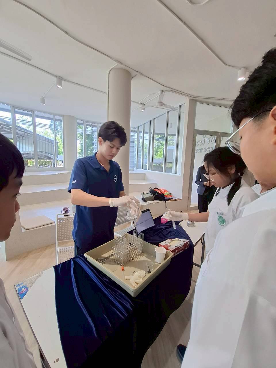 LINE_ALBUM_visit satit_251211_122