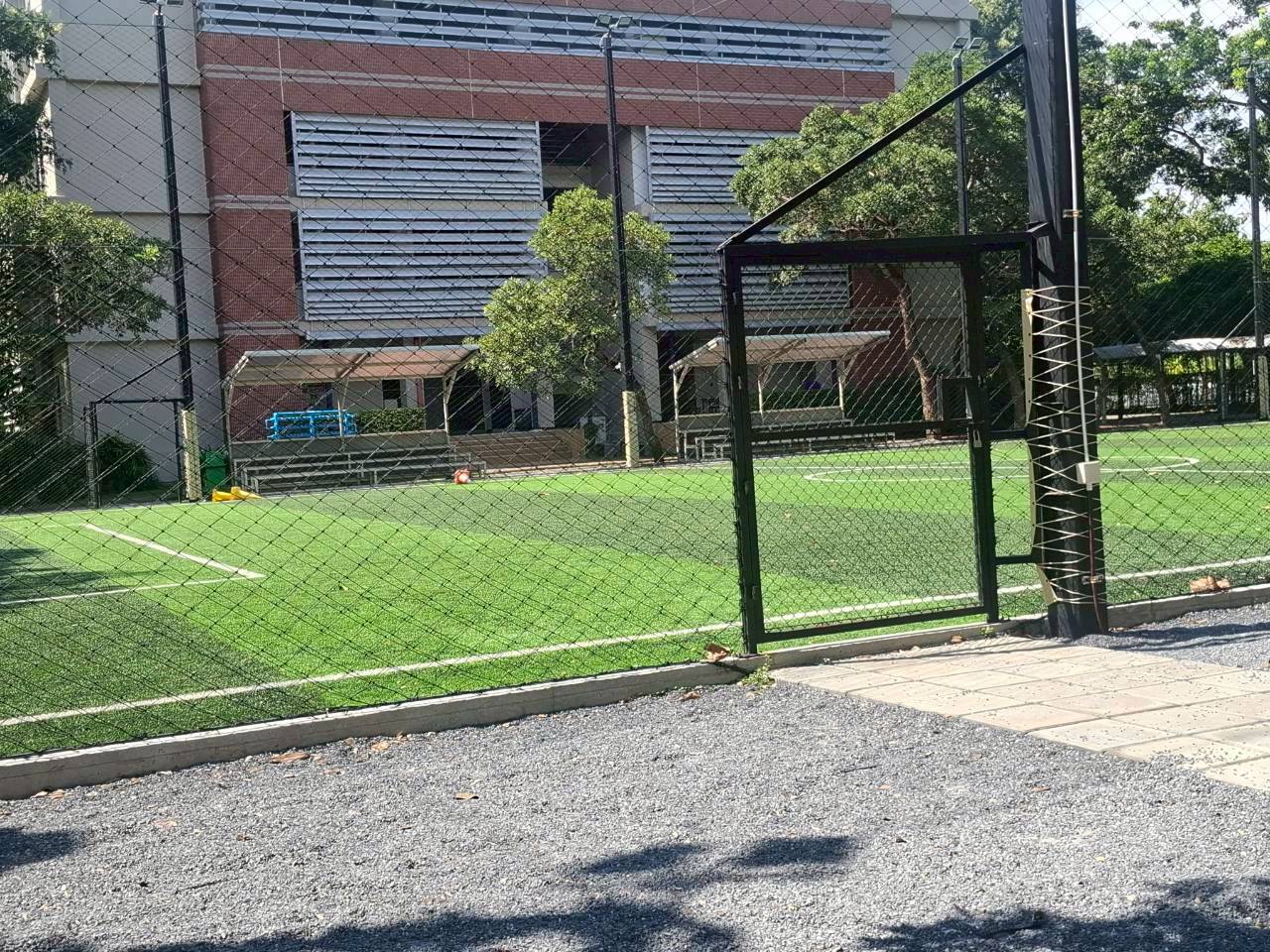 LINE_ALBUM_visit satit_251211_136