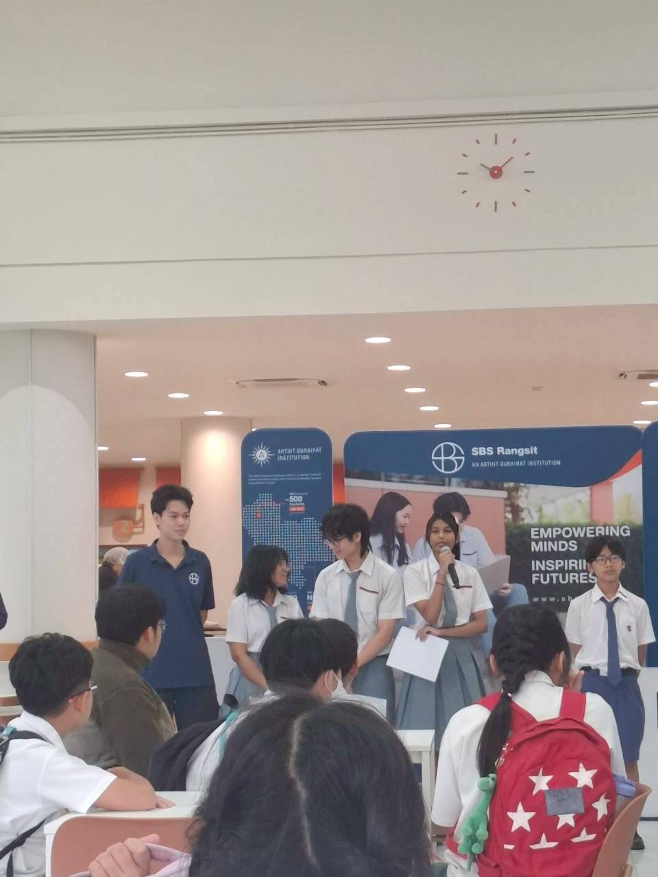 LINE_ALBUM_visit satit_251211_14