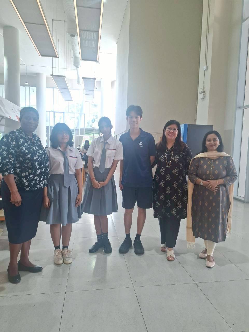 LINE_ALBUM_visit satit_251211_140