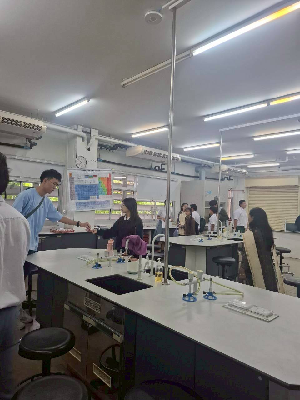 LINE_ALBUM_visit satit_251211_36