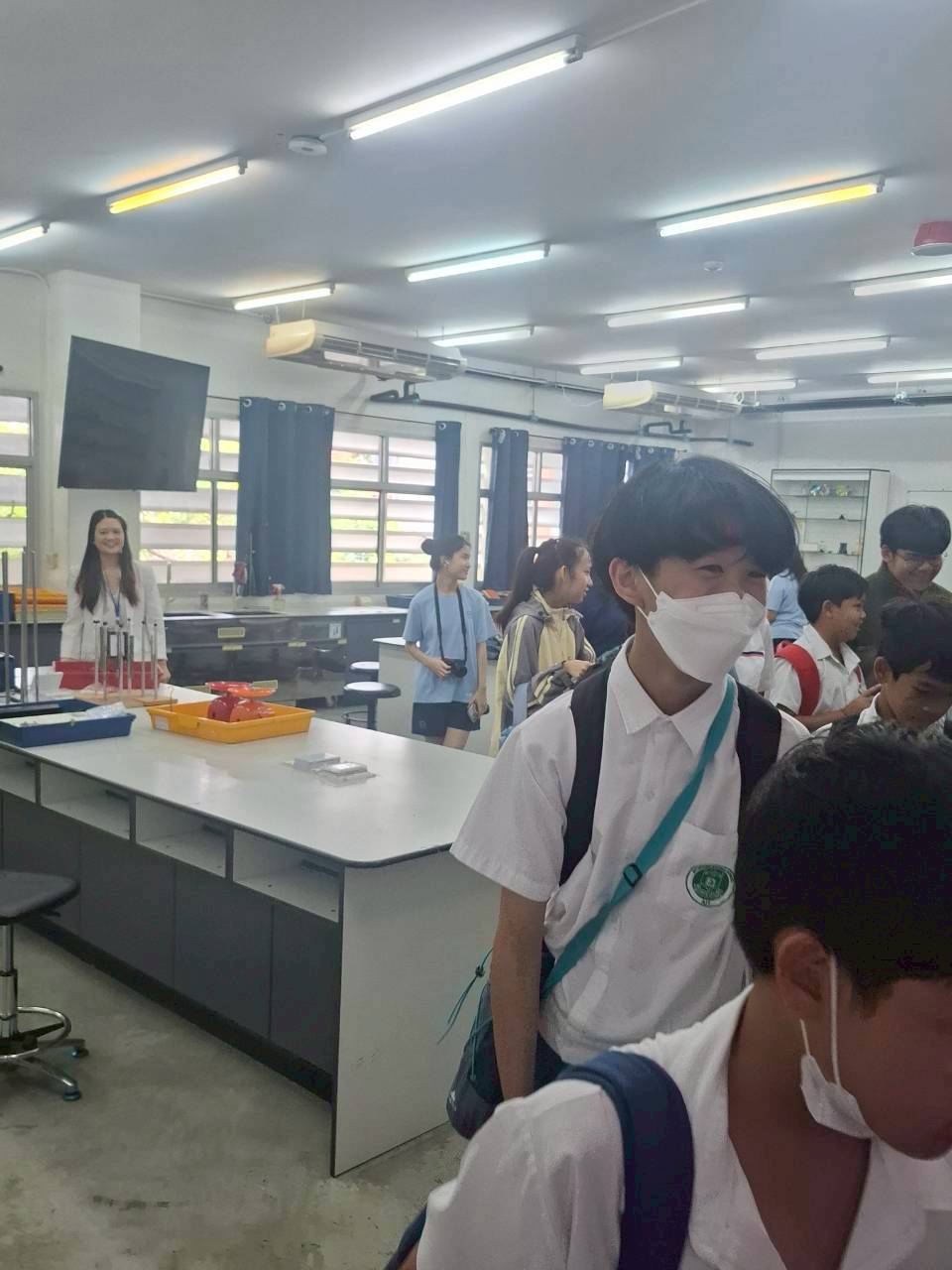 LINE_ALBUM_visit satit_251211_61