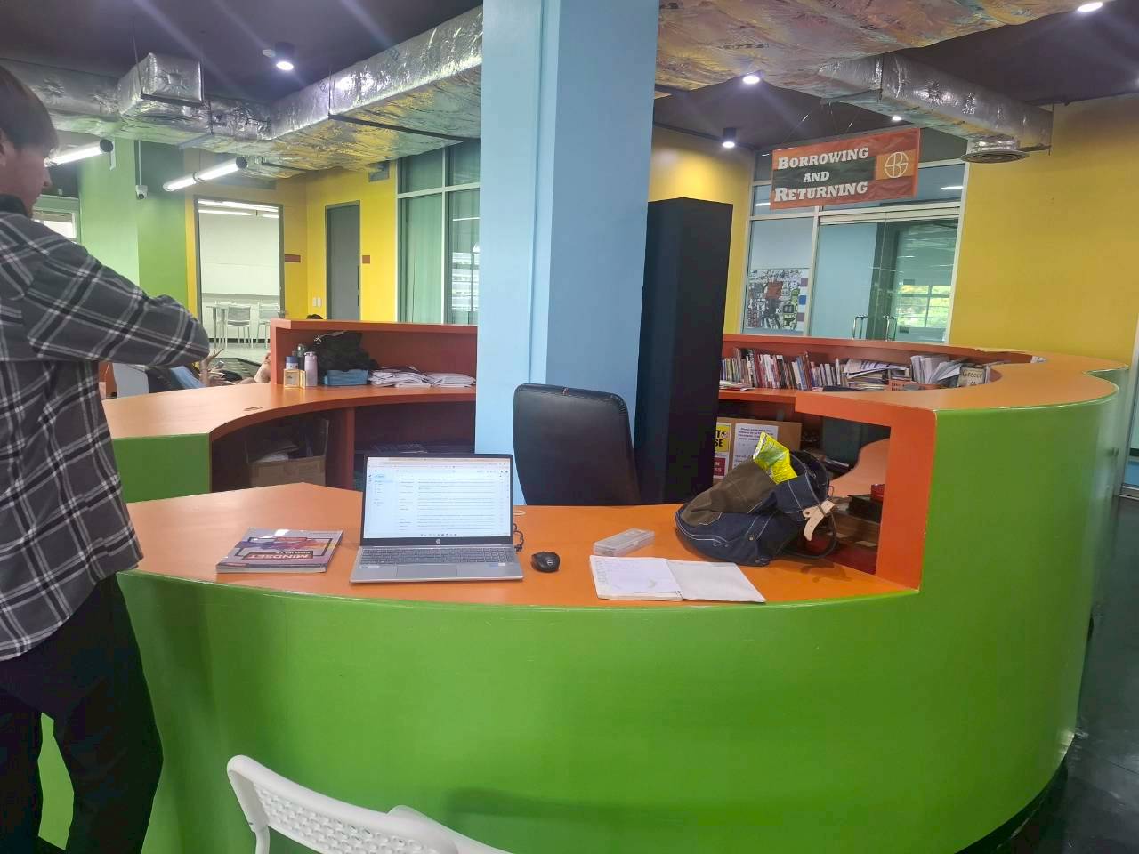 LINE_ALBUM_visit satit_251211_66