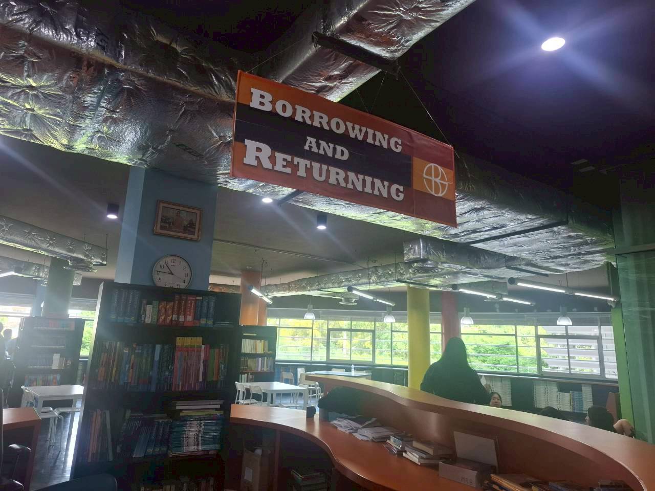 LINE_ALBUM_visit satit_251211_70