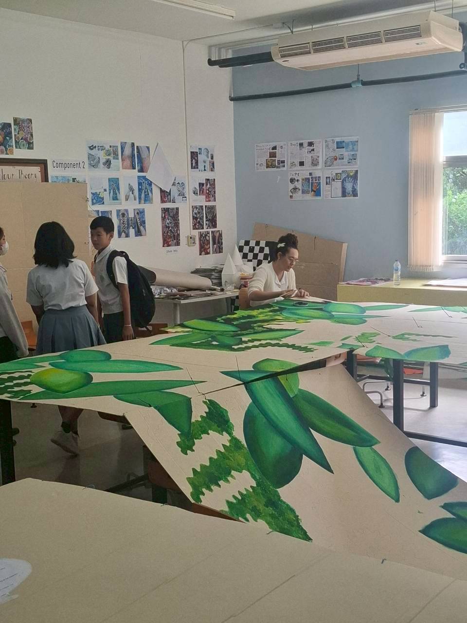 LINE_ALBUM_visit satit_251211_85