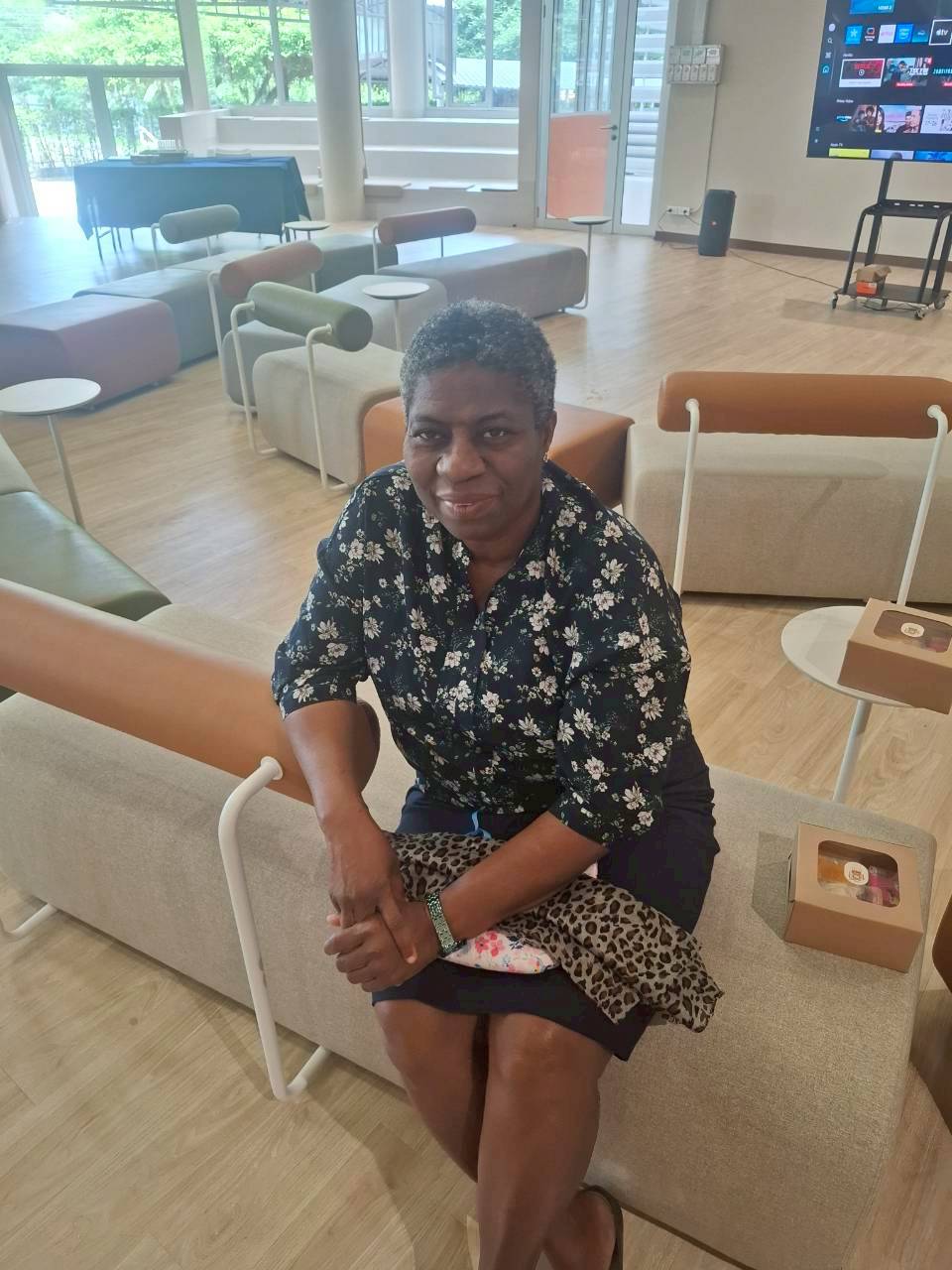 LINE_ALBUM_visit satit_251211_87