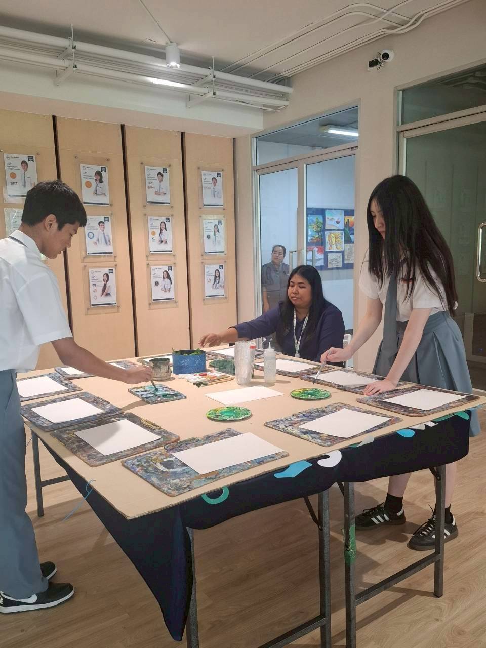 LINE_ALBUM_visit satit_251211_96