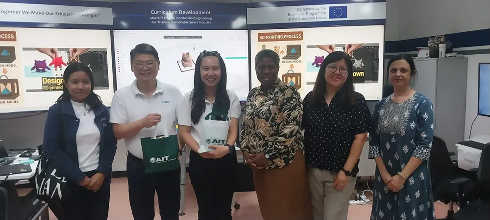 WhatsApp Image 2025-12-01 at 12.44.43 (2)-min