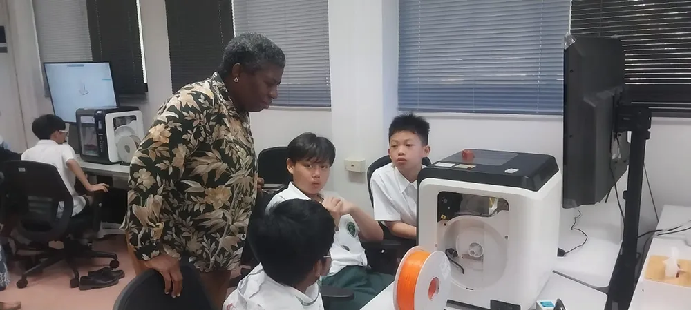 WhatsApp Image 2025-12-01 at 12.44.46 (2)-min