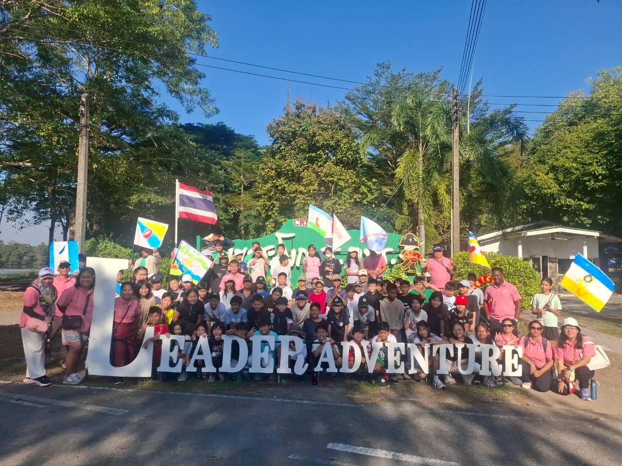 LINE_ALBUM_camp_251210_106